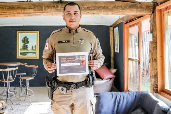 Aluno com certificado
